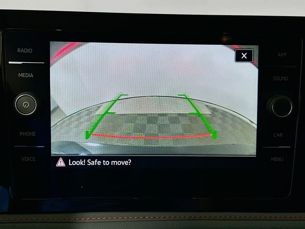 2025 Volkswagen Jetta GLI - Image 13