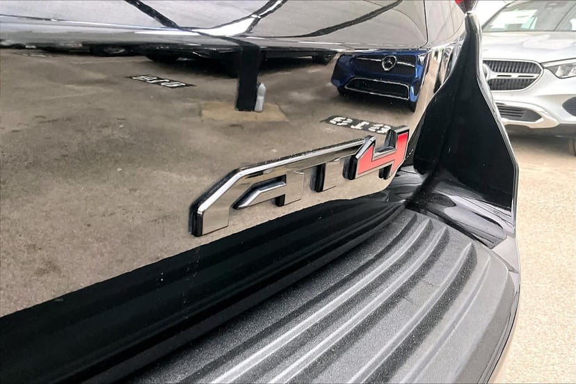 2021 GMC Yukon - Image 31