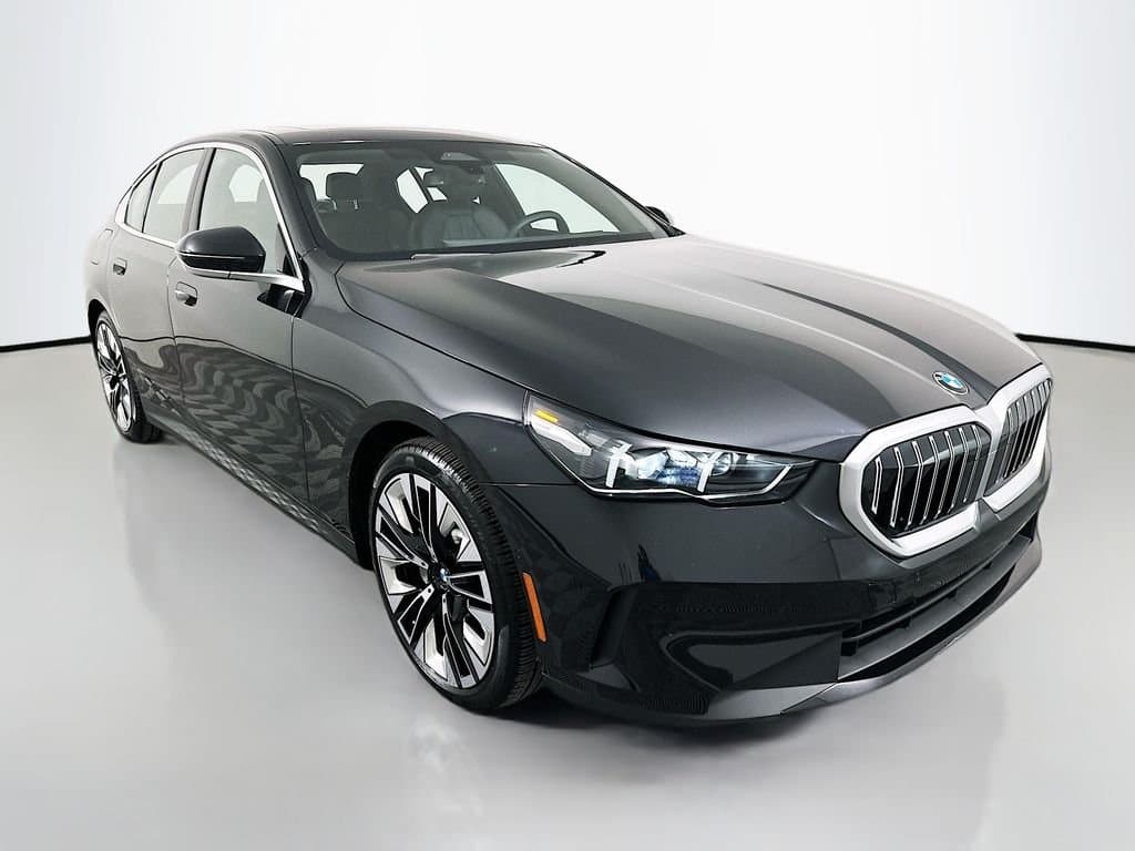 2025 BMW 5 Series - Image 3