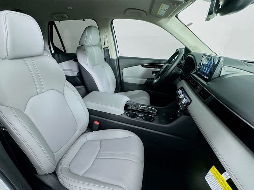 2025 HONDA Pilot - Image 40