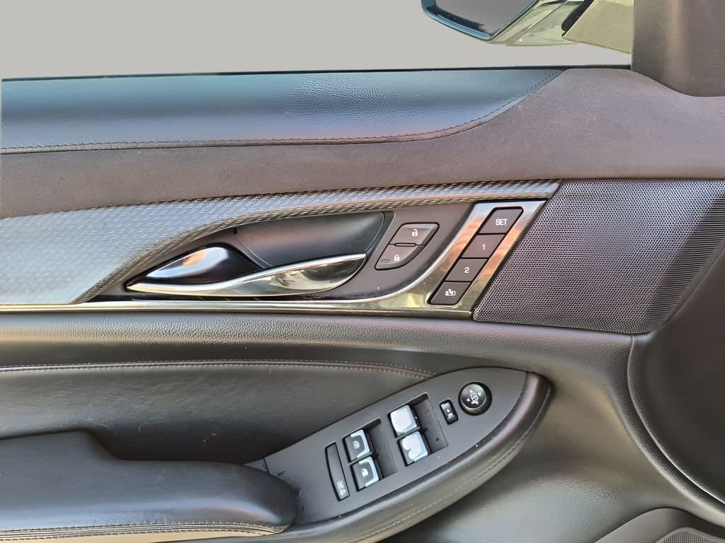 2018 Cadillac CTS-V - Image 27