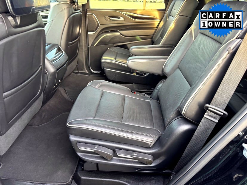 2023 Cadillac Escalade - Image 21