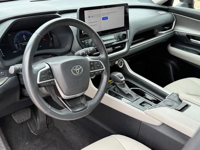 2024 Toyota Grand Highlander - Image 11