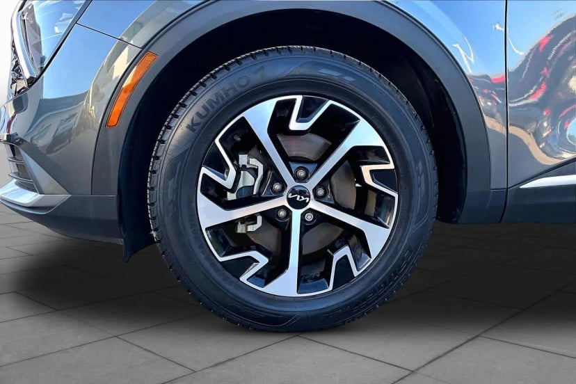 2023 Kia Sportage - Image 11