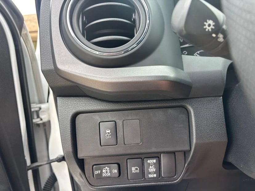 2022 Toyota Tacoma - Image 20
