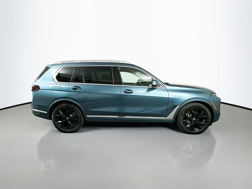 2026 BMW X7 - Image 4