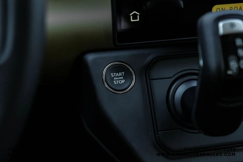 2026 Land Rover Defender 110 - Image 22