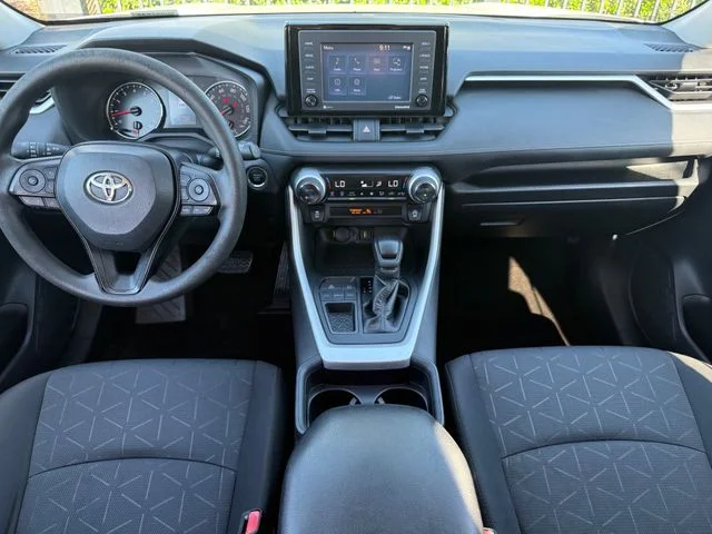 2021 Toyota RAV4 - Image 18