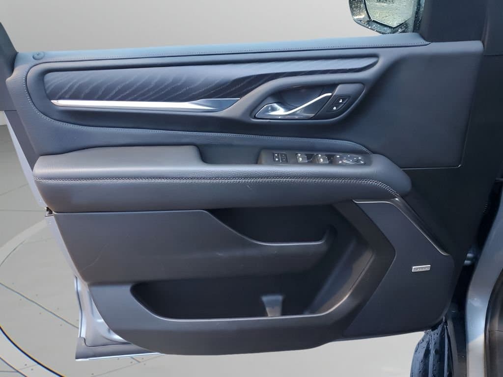 2023 GMC Yukon - Image 26