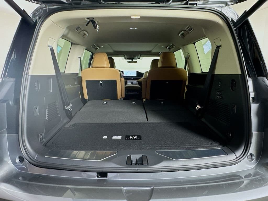 2026 INFINITI QX80 - Image 32
