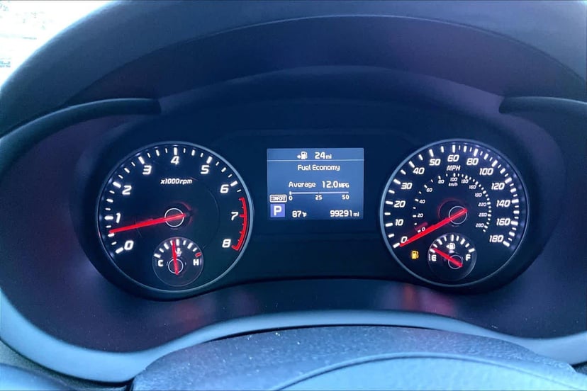 2020 Kia Stinger - Image 25