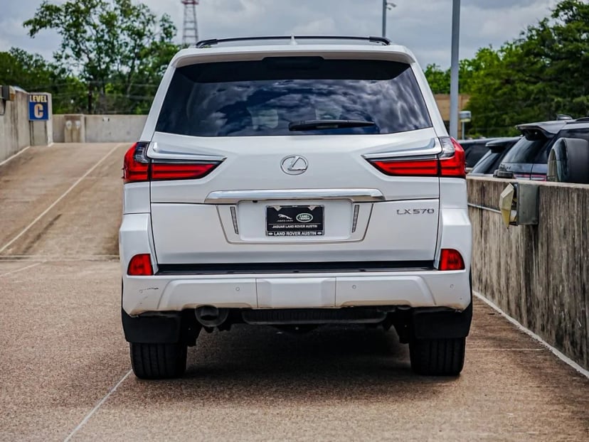 2021 Lexus LX - Image 8