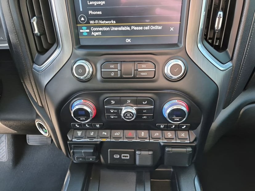 2023 GMC Sierra 2500HD - Image 40