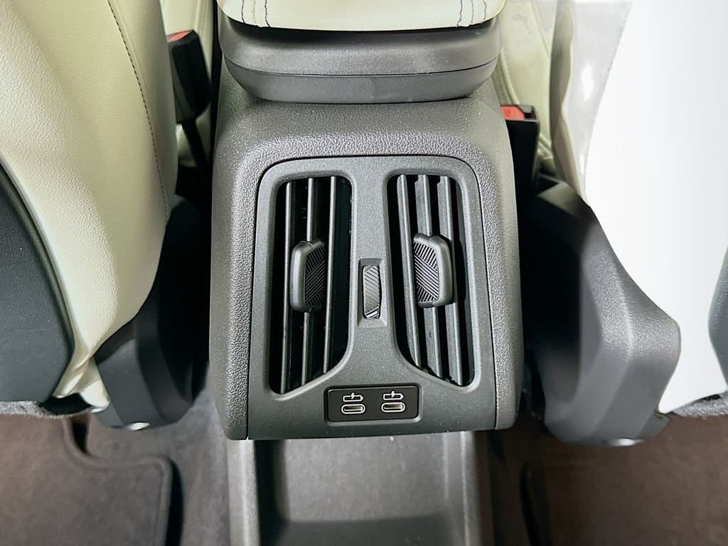 2026 BMW X2 - Image 18