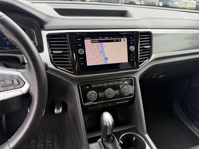 2022 Volkswagen Atlas Cross Sport - Image 17
