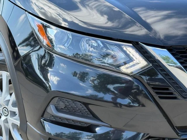 2022 Nissan Rogue Sport - Image 3