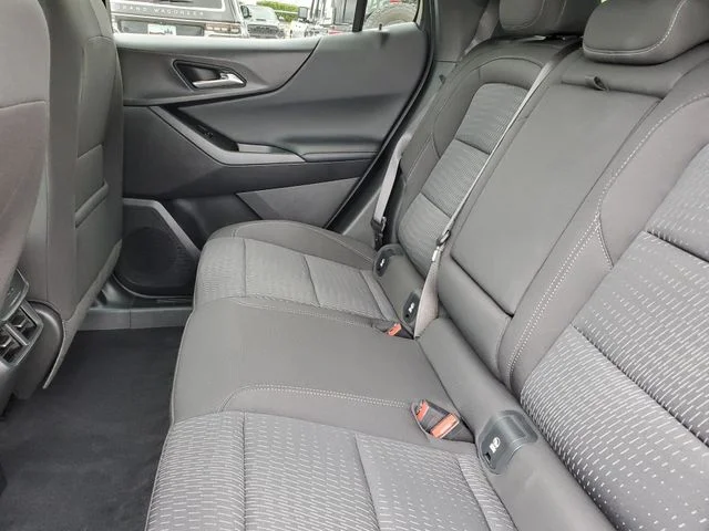 2025 Chevrolet Equinox - Image 21