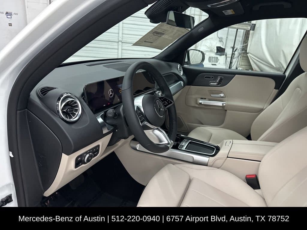 2025 MERCEDES-BENZ GLB - Image 11