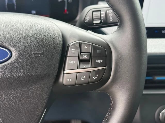 2025 Ford Maverick - Image 16