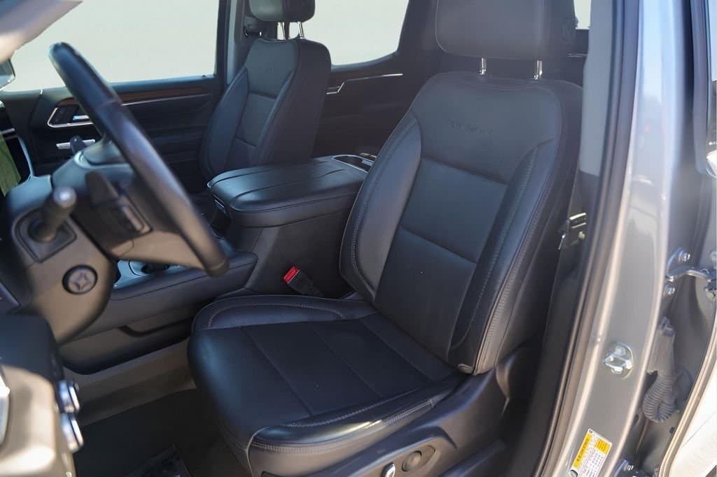 2023 GMC Sierra 1500 - Image 10