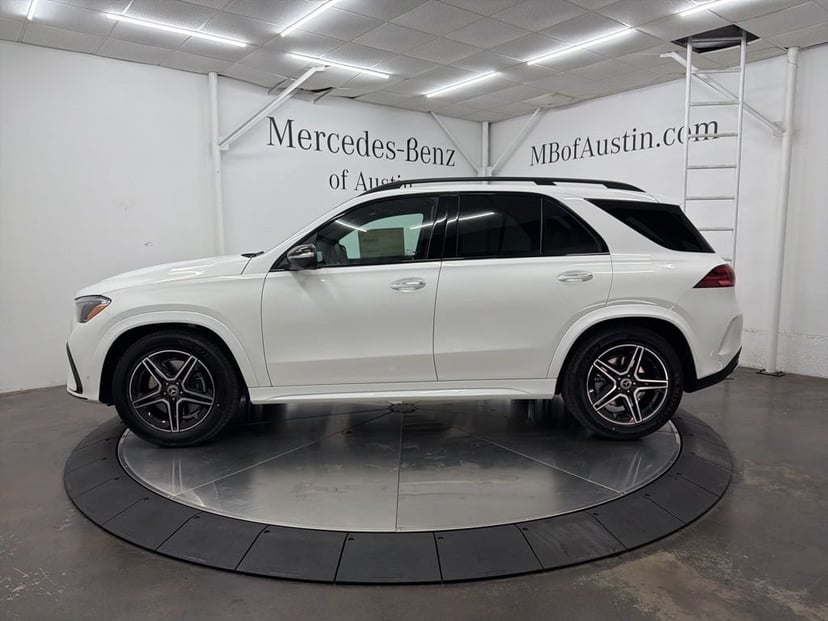 2026 Mercedes-Benz GLE - Image 2