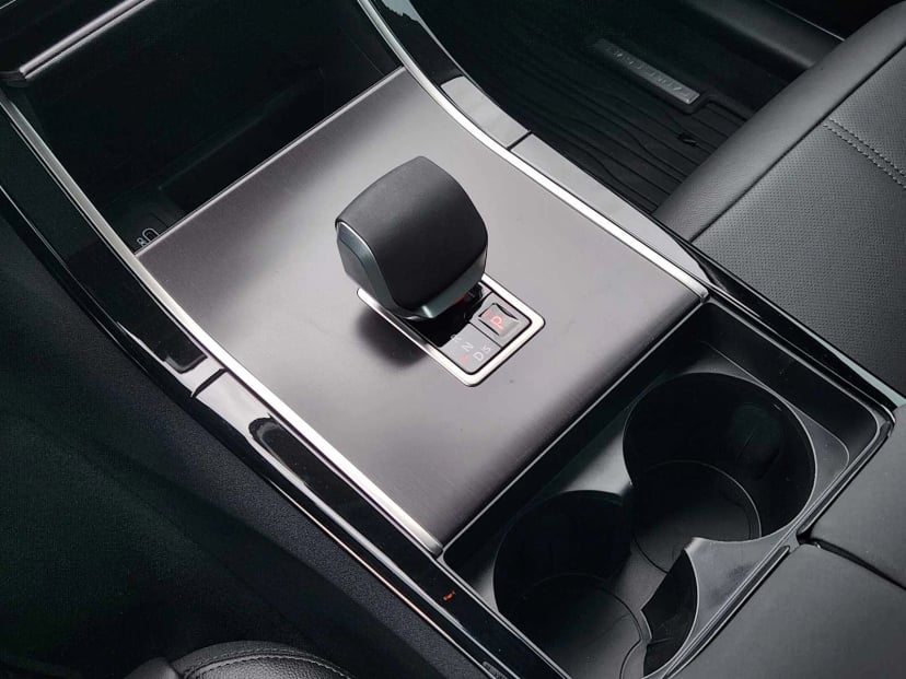 2026 LAND ROVER Range Rover Velar - Image 20
