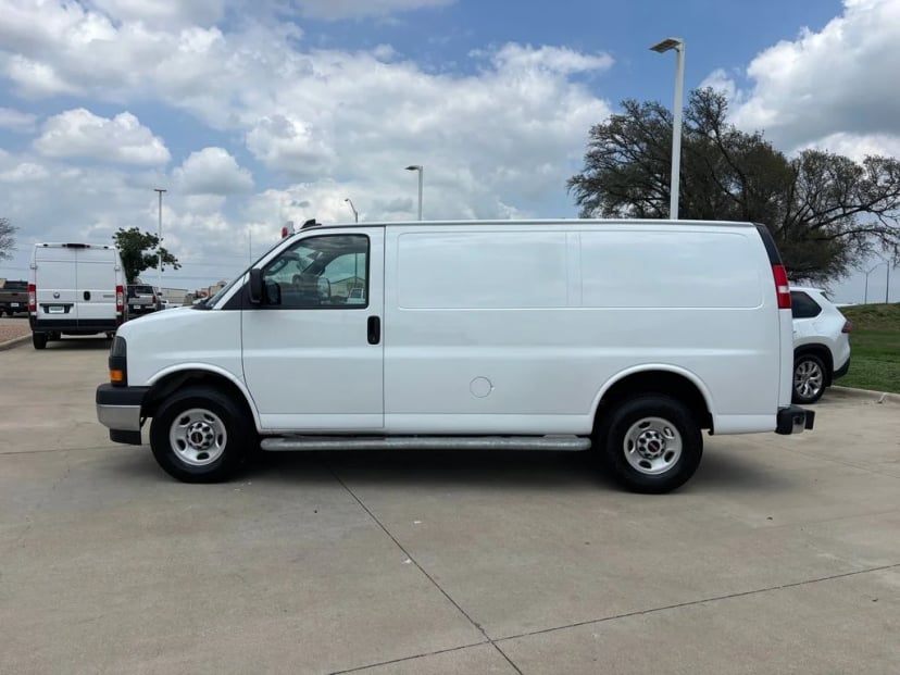 2024 GMC Savana 2500 - Image 1