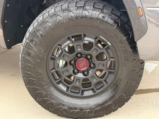 2023 Toyota Tundra Hybrid - Image 2