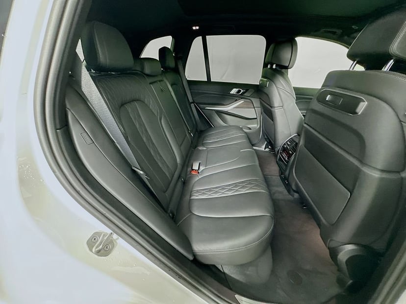 2024 BMW X5 - Image 28