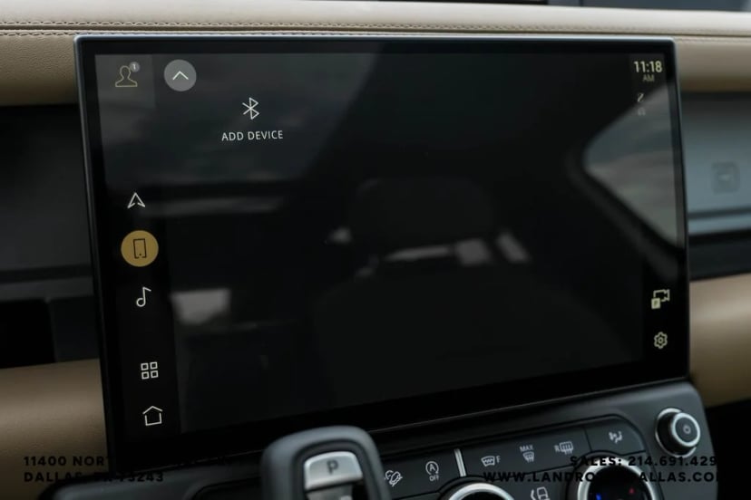 2026 Land Rover Defender 90 - Image 24