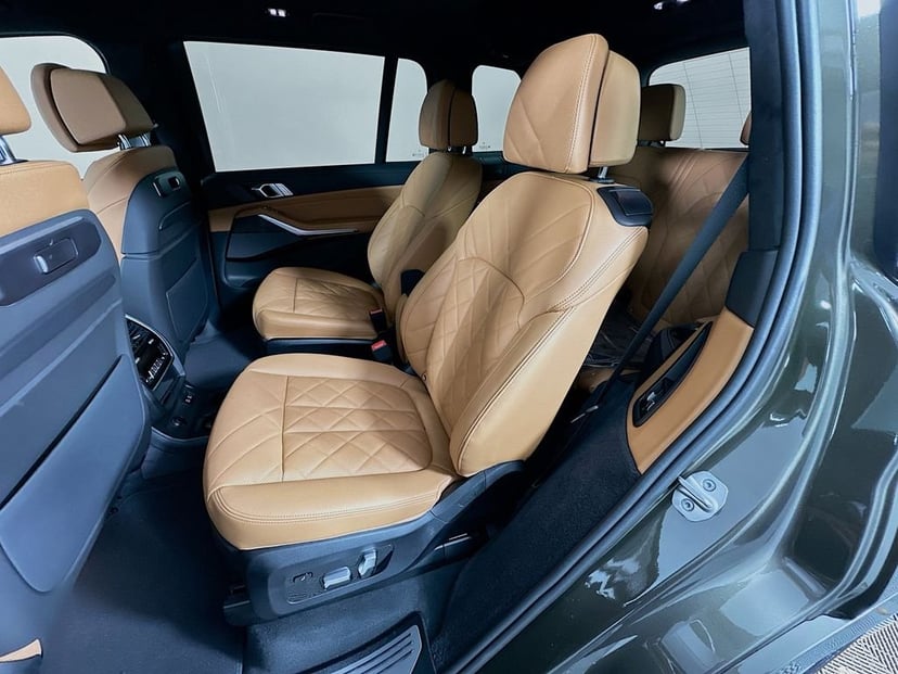 2026 BMW X7 - Image 17