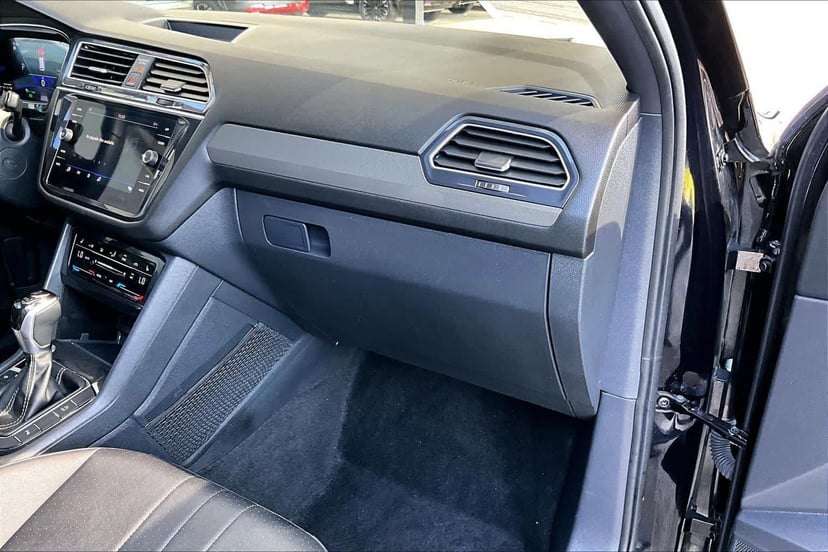 2024 Volkswagen Tiguan - Image 19