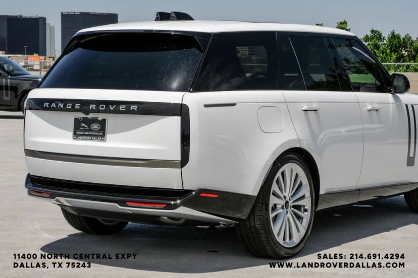 2026 Land Rover Range Rover - Image 9
