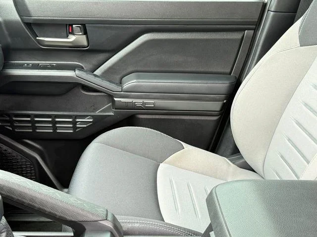 2024 Toyota Tacoma - Image 38