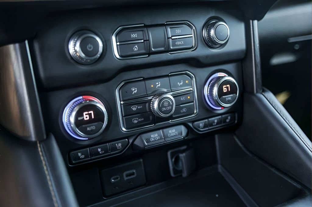 2022 GMC Yukon - Image 20