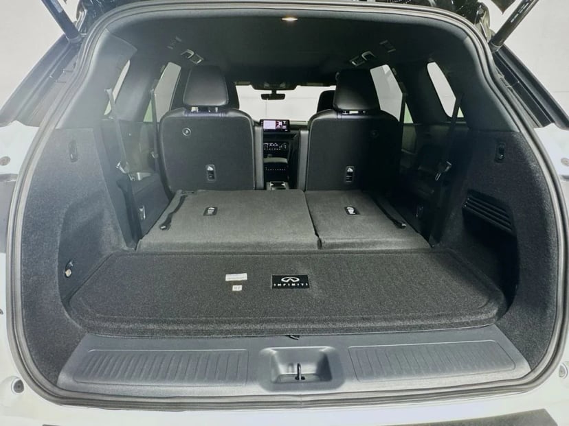2027 INFINITI QX60 - Image 31