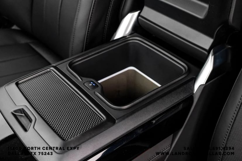 2026 Land Rover Range Rover - Image 32