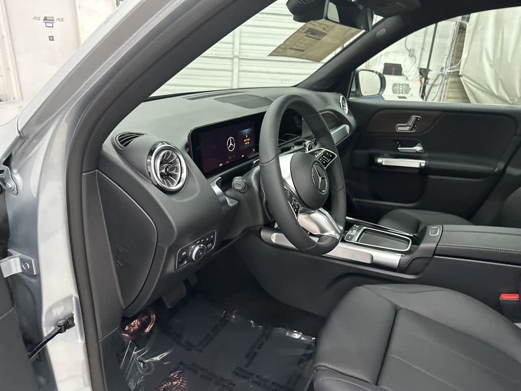 2026 MERCEDES-BENZ GLB - Image 42