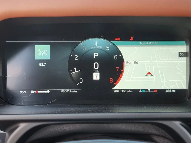 2026 Land Rover Defender 110 - Image 15