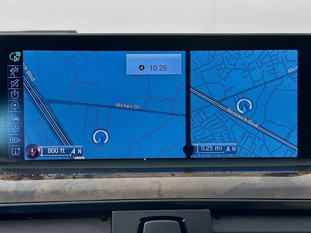 2015 BMW 3 Series - Image 13