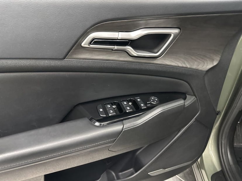 2024 Kia Sportage - Image 10