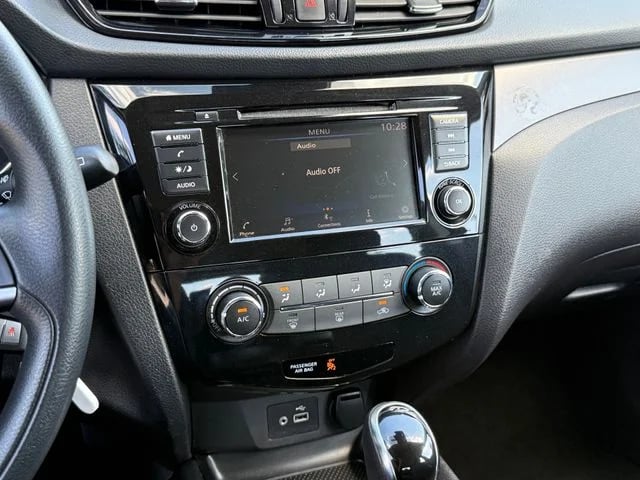 2022 Nissan Rogue Sport - Image 12
