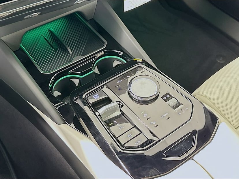 2026 BMW 5 Series - Image 15