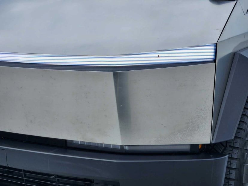 2024 Tesla Cybertruck - Image 8