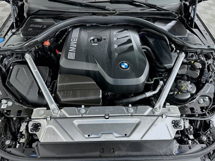 2025 BMW 4 Series - Image 31
