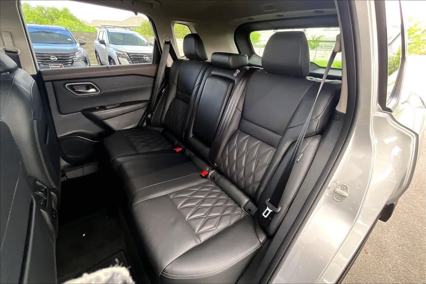 2023 Nissan Rogue - Image 20