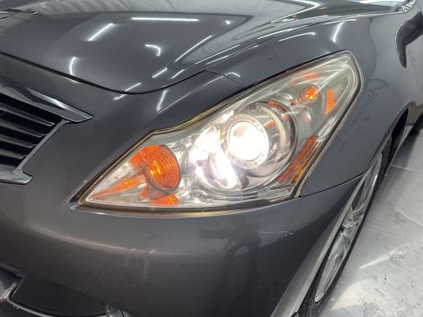 2011 INFINITI G37 - Image 22