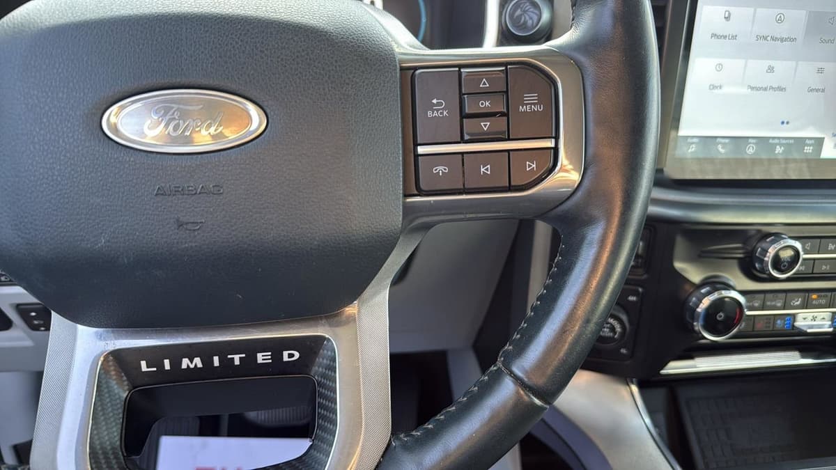 2022 Ford F-150 - Image 16