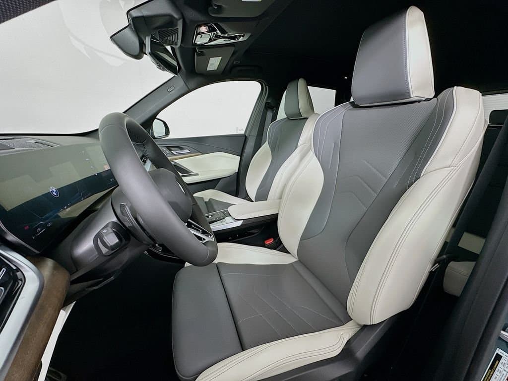 2026 BMW X1 - Image 16