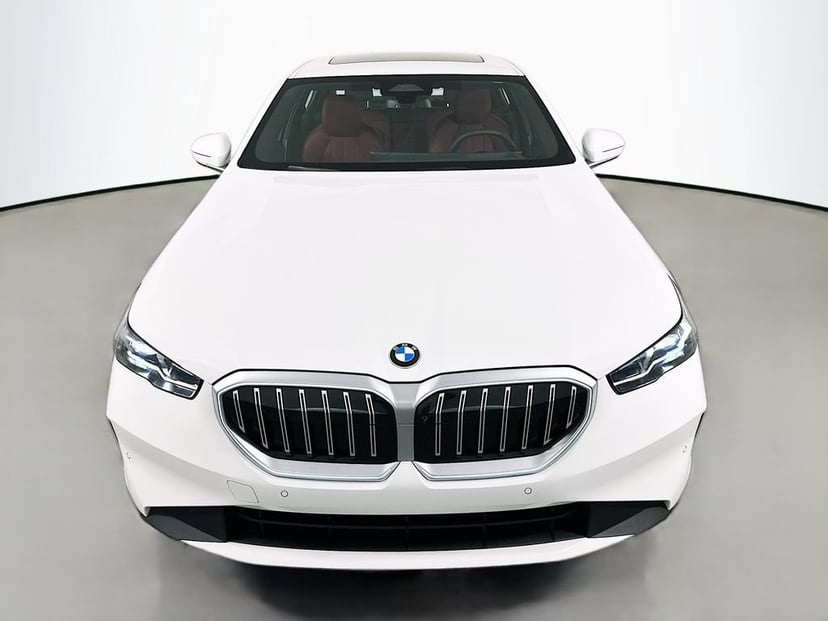 2025 BMW 5 Series - Image 2